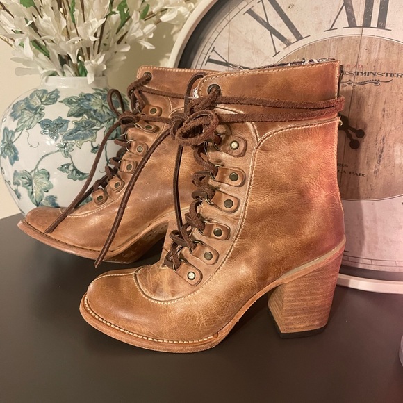 Freebird by Steven Borow Tan Leather Heeled Boots - Picture 8 of 8